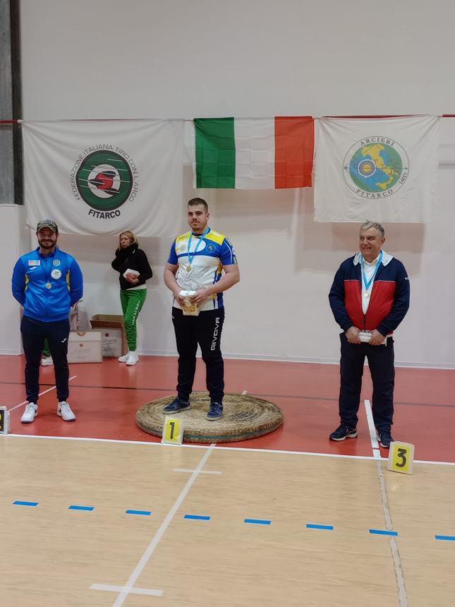 Incetta di titoli per gli "Arcieri del Mare" ai campionati regionali indoor 