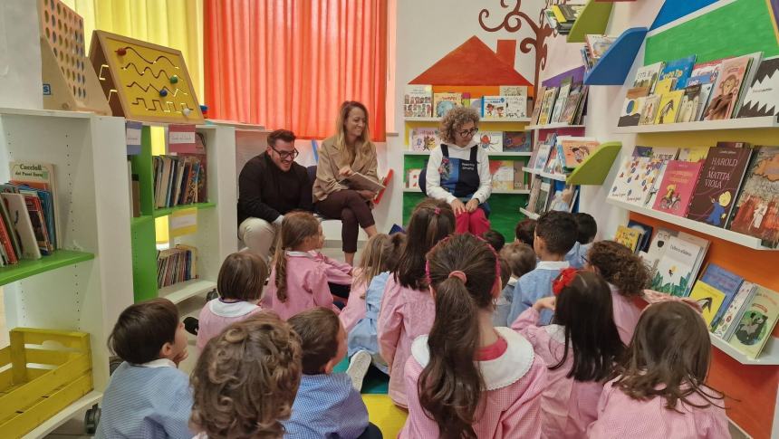 “Io leggo perché”, l’amministrazione di San Salvo dona libri alle scuole dell’infanzia 