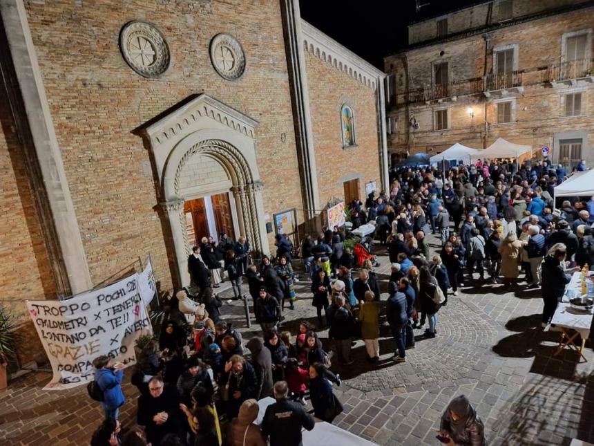 Grande emozione per l'arrivo di don Andrea Manzone nella comunità di Pollutri