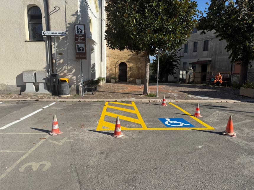 A Fossacesia in corso i lavori per la sistemazione della segnaletica stradale