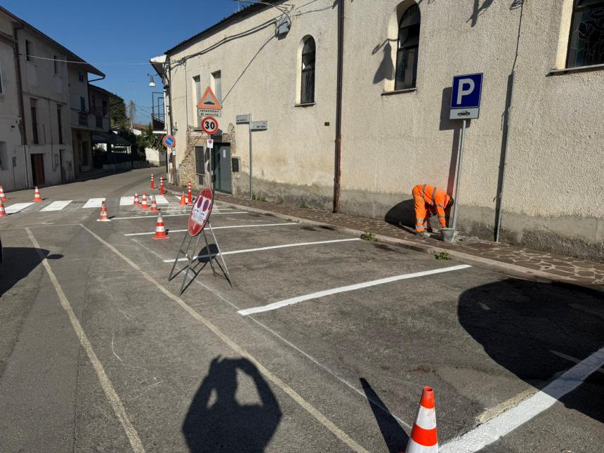 A Fossacesia in corso i lavori per la sistemazione della segnaletica stradale