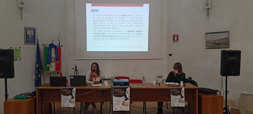 All’Agrario l’incontro su violenza di genere e abusi: “Agevolare il cambiamento culturale”