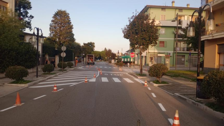 A Fossacesia in corso i lavori per la sistemazione della segnaletica stradale