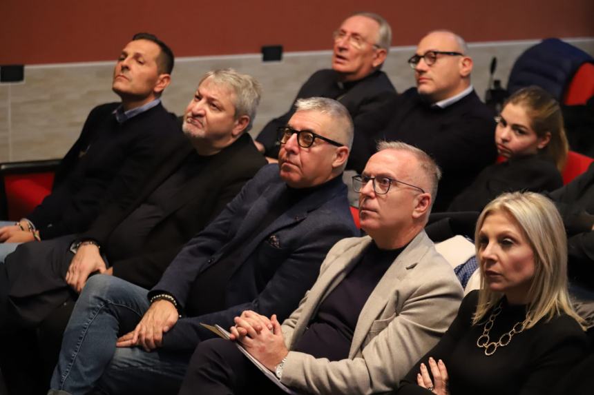 La presentazione del libro al cinema Oddo