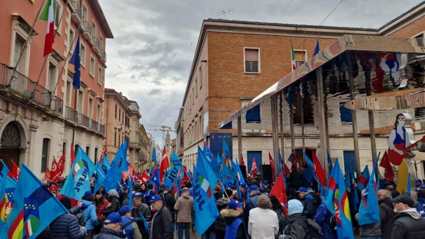 Sciopero generale, in Abruzzo adesione del 75% per edilizia, oltre il 66% industria e 43% per i servizi