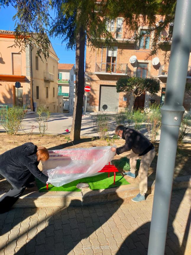 A Gissi inaugurata una panchina rossa nel giardinetto di corso Remo Gaspari