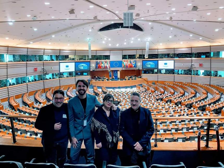 Gli studenti dell'istituto Palizzi di Vasto in cisita al Parlamento europeo