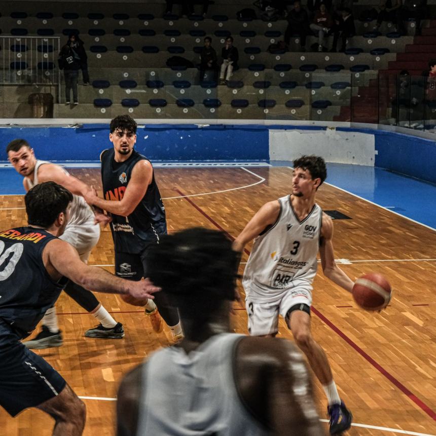 Air basket Italiangas Termoli batte 96-82 il Mola New Basket