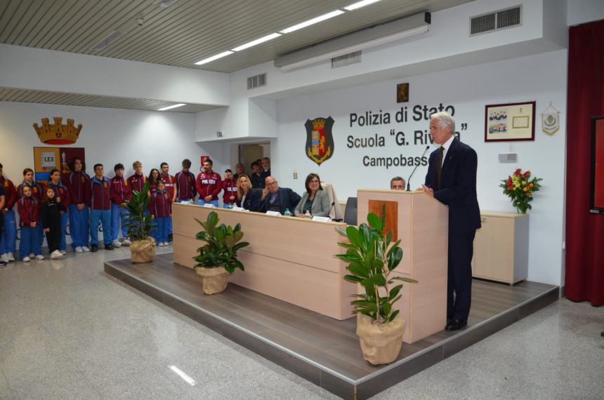 Malagò inaugura la sezione di Pesistica alla scuola allievi agenti di Polizia