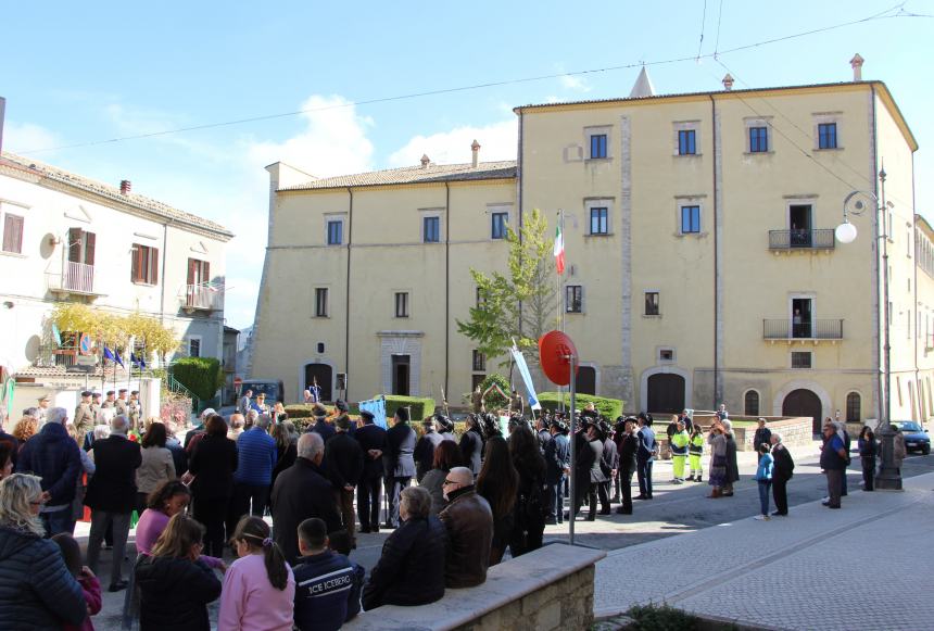 Tributo alle Forze Armate e all'eroe molisano Michele Montagano