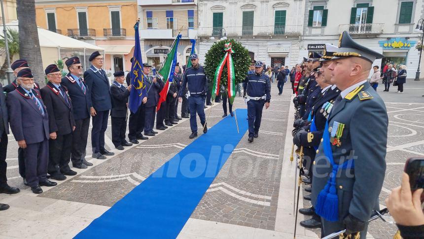 La commemorazione del 4 novembre in piazza Monumento