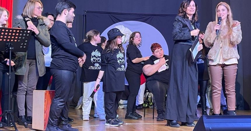 Applausi, sorrisi  ed emozioni per “i MusicAbili” con protagonisti i ragazzi con disabilità