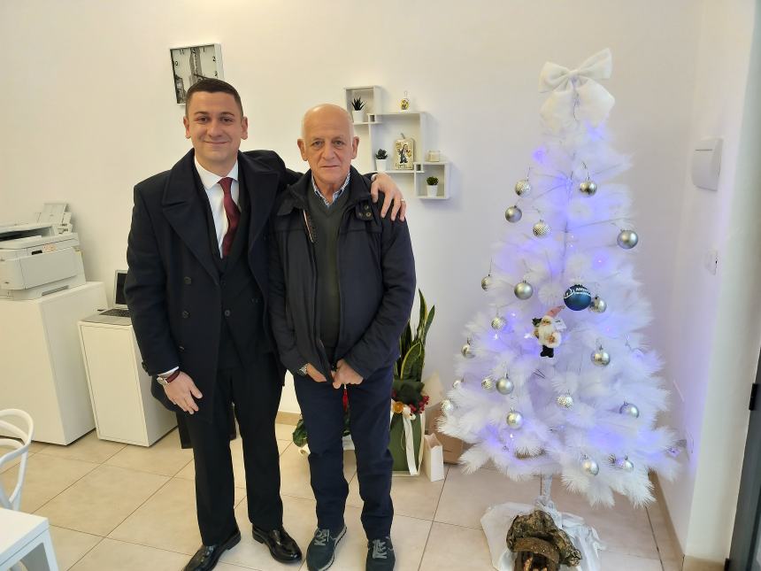 Inaugurata a Vasto la "Altieri Immobiliare": "Se lo sogni puoi farlo"