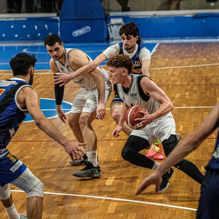 Battuta d'arresto per l'Air basket Italiangas Termoli: al PalaSabetta vince il Bisceglie