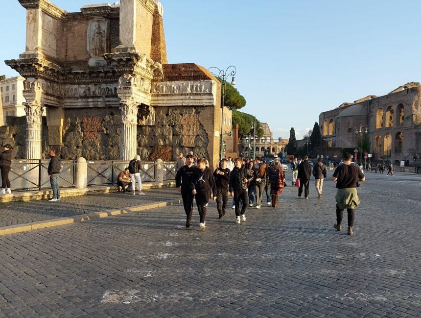 Studenti  del Palizzi di Vasto in visita alla Roma Imperiale