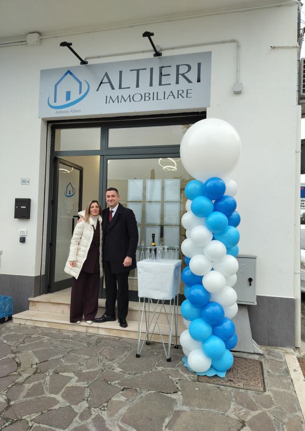 Inaugurata a Vasto la "Altieri Immobiliare": "Se lo sogni puoi farlo"