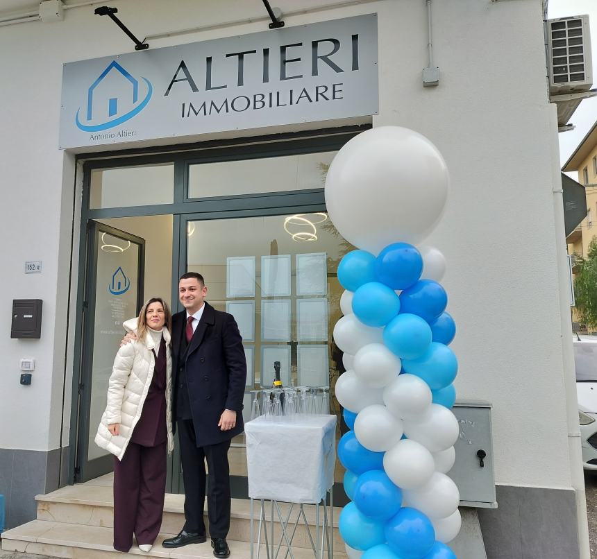 Inaugurata a Vasto la "Altieri Immobiliare": "Se lo sogni puoi farlo"