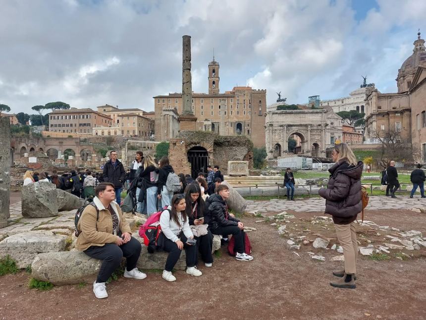 Studenti  del Palizzi di Vasto in visita alla Roma Imperiale