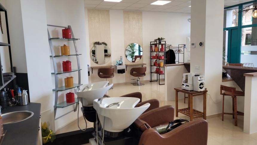 Inaugurato il salone "Antonella Hair Group""