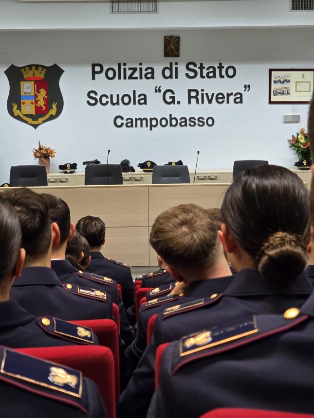 Consegna degli Alamari al 227° corso della Scuola Allievi Agenti "Giulio Rivera"