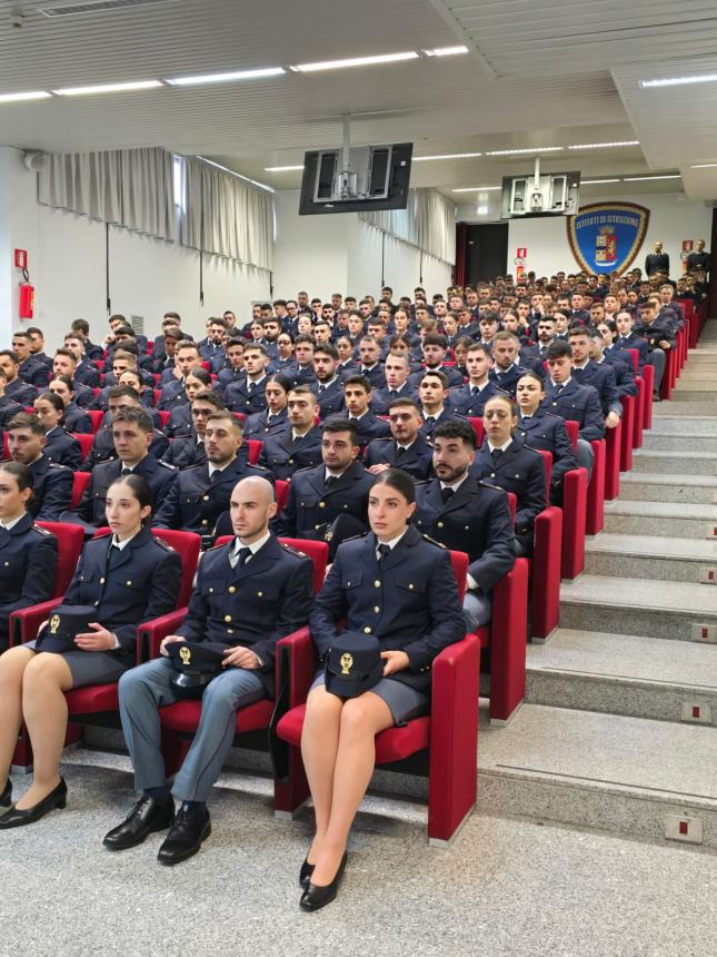 Consegna degli Alamari al 227° corso della Scuola Allievi Agenti "Giulio Rivera"