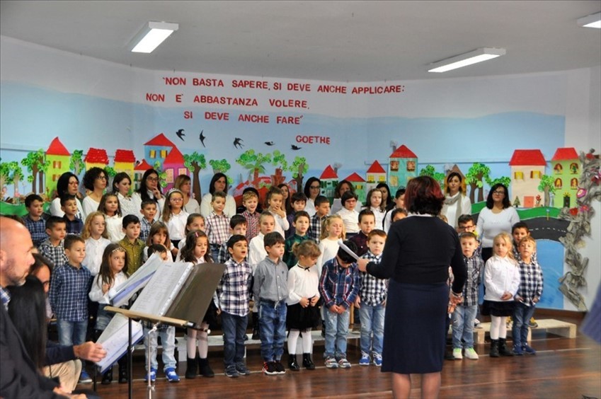 Festa con musica e arte alla Scuola dell'Infanzia Difesa Grande