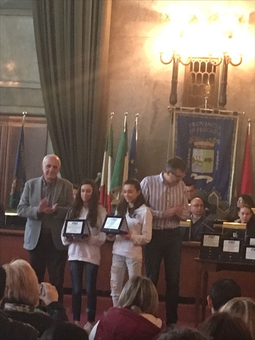 Nuoto sincronizzato, Giorgia e Gaia Cupaioli premiate dalla FIN Abruzzo