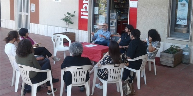 Termoli: ​Emozionante gruppo di lettura su Ray Bradbury alla Libreria  Fahrenheit