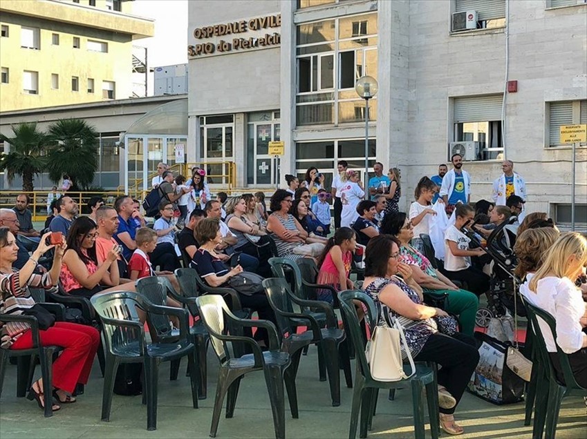 Un grande concerto in ospedale con la Ricoclaun e la Mattioli Big Band