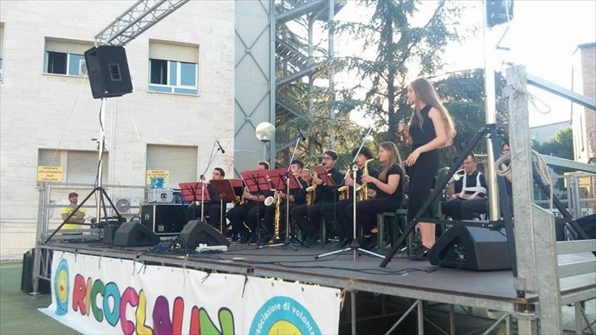 Un grande concerto in ospedale con la Ricoclaun e la Mattioli Big Band