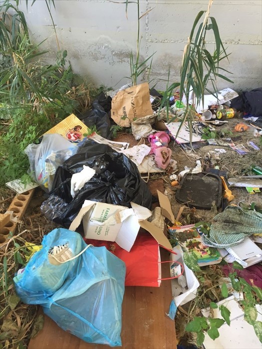 Abbandono di rifiuti a Montenero