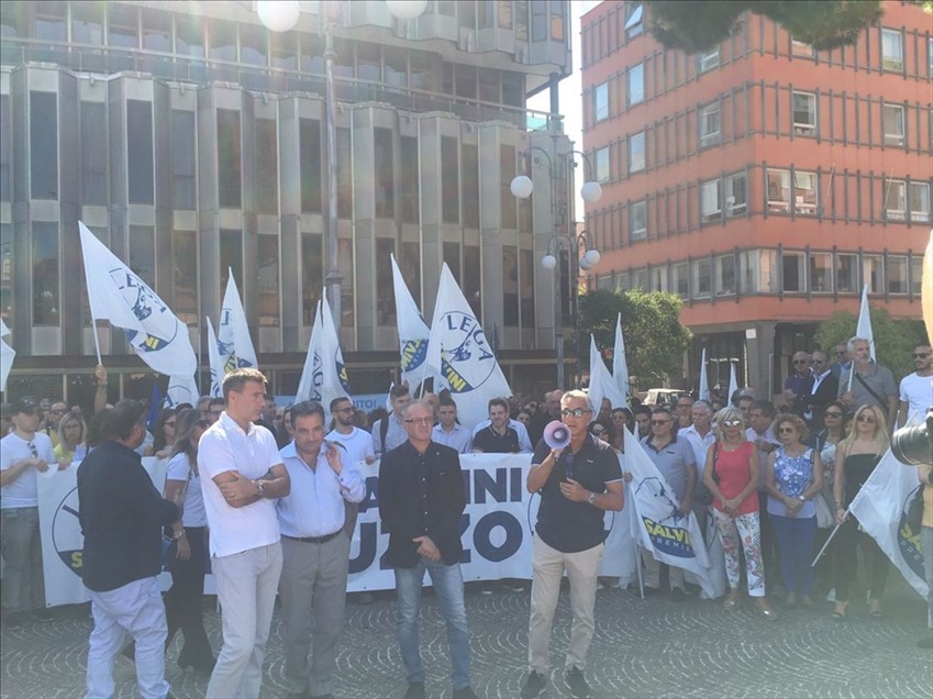 Elezioni, anche la Lega Vasto a Pescara per manifestare