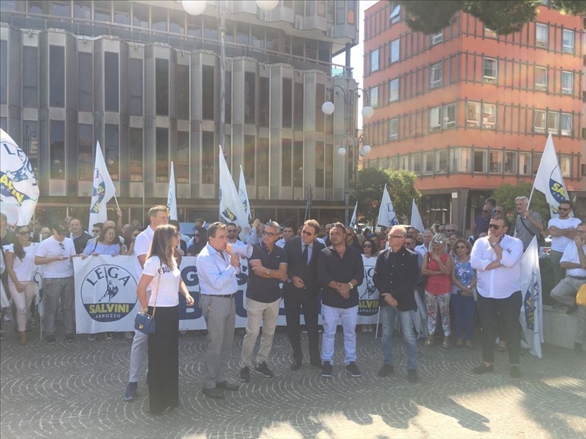 Elezioni, anche la Lega Vasto a Pescara per manifestare
