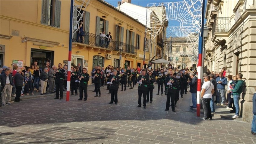 Festeggiamenti di San Michele con la Banda Città di Casalanguida