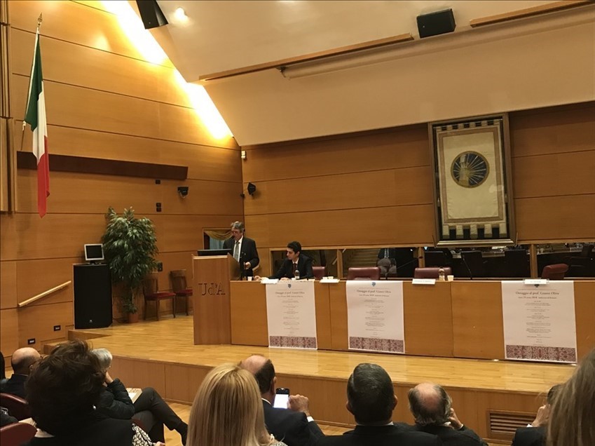 Gianni Oliva saluta l'Università D'Annunzio con una lectio magistralis