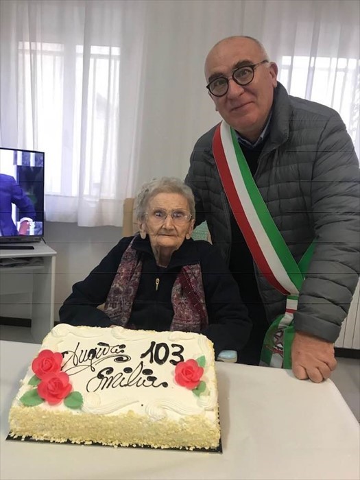 Festa a Casalbordino per i 103 anni di Emilia Tullio