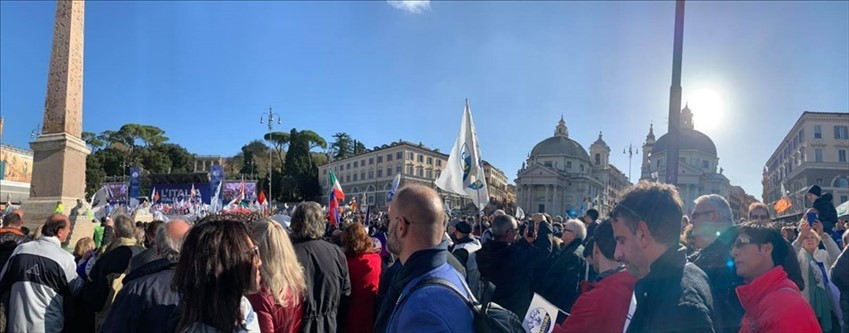 Lega del vastese a Piazza del Popolo: «Marcovecchio, mai vista una piazza così piena»