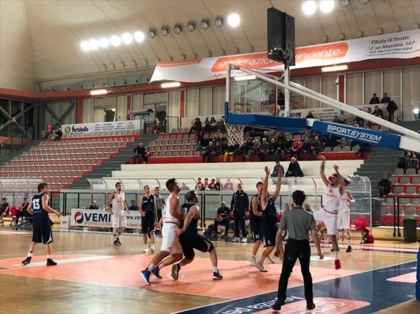 Vasto Basket- Nuovo Basket Aquilano