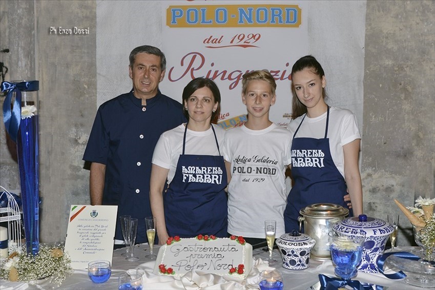La​ gelateria Polo Nord festeggia i 90 anni di attività