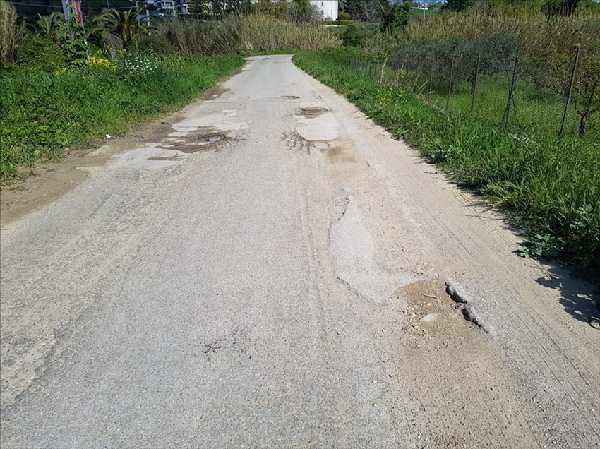 Via Mincio, strada disastrata: incontro tra sindaco e residenti