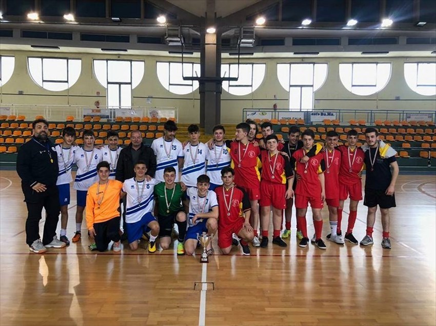 Campionati studenteschi, trionfo dell'istituto Pertini nel calcio a 5