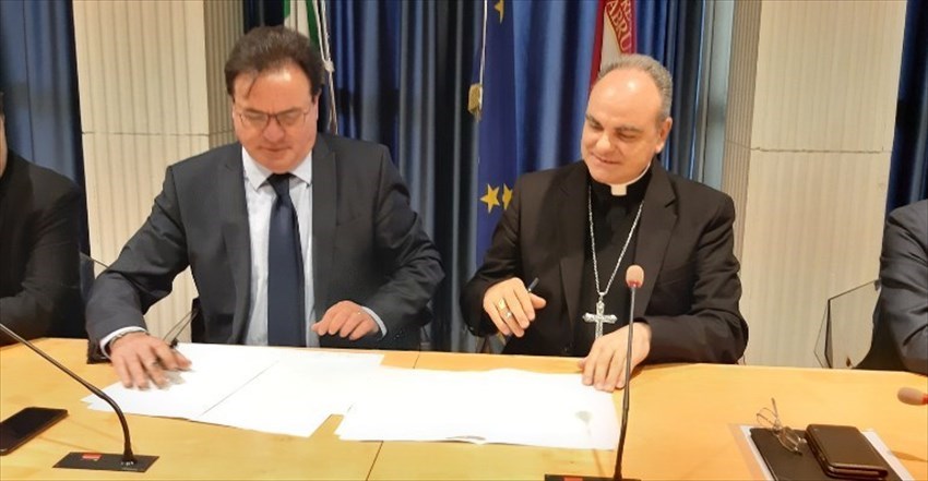 Turismo religioso, firmato l'accordo tra la Regione e la Conferenza Episcopale Abruzzo