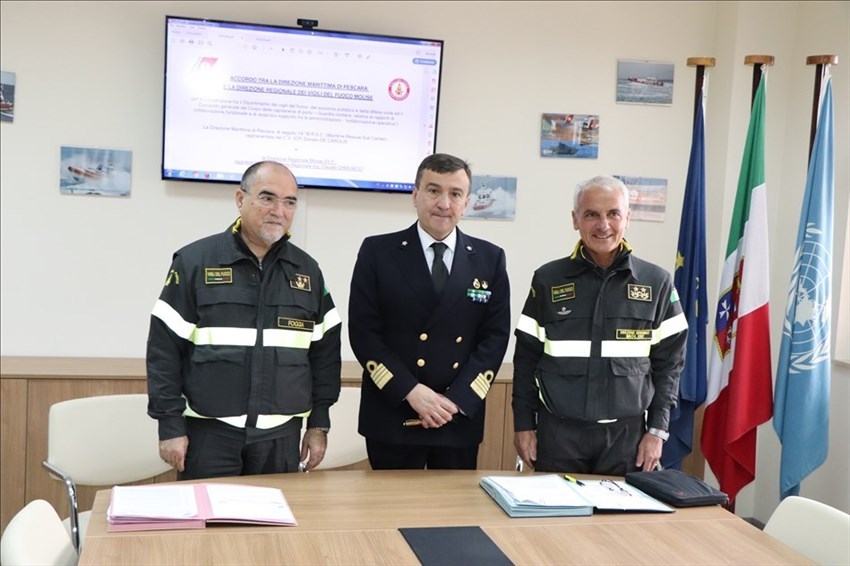 Intesa operativa tra Capitaneria di Porto e Vigili del Fuoco