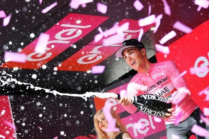 Giro d'Italia: Bilbao anticipa, Conti resiste