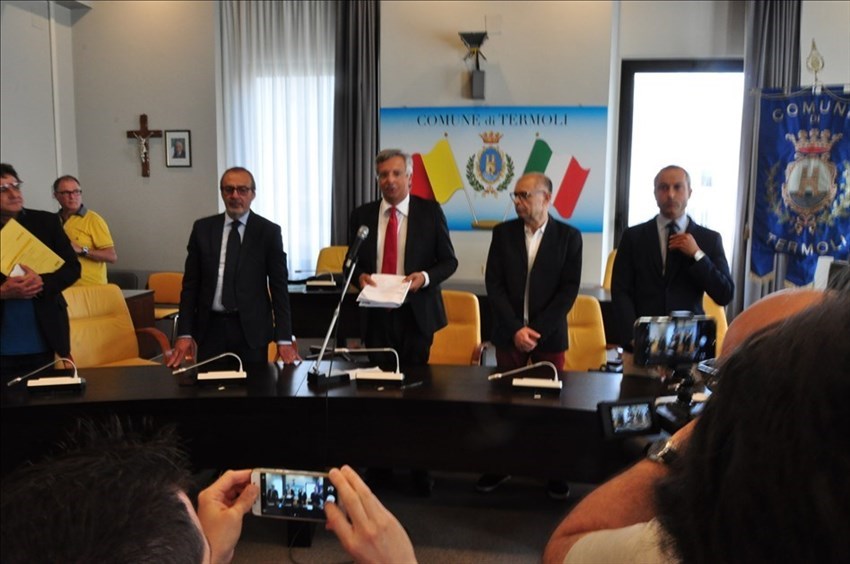 La proclamazione del sindaco Francesco Roberti e del nuovo Consiglio comunale