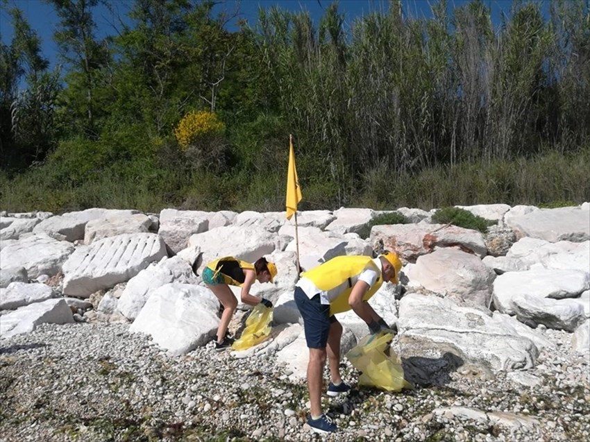 Spiagge e fondali puliti, tanti volontari a Fossacesia