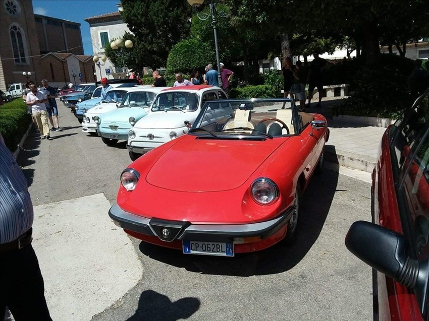 Successo a Montenero per la mostra dei veicoli storici