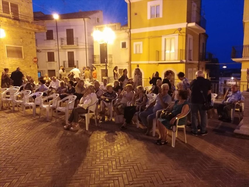 Casalbordino, è un successo la prima serata letteraria con "L'altro Abruzzo"