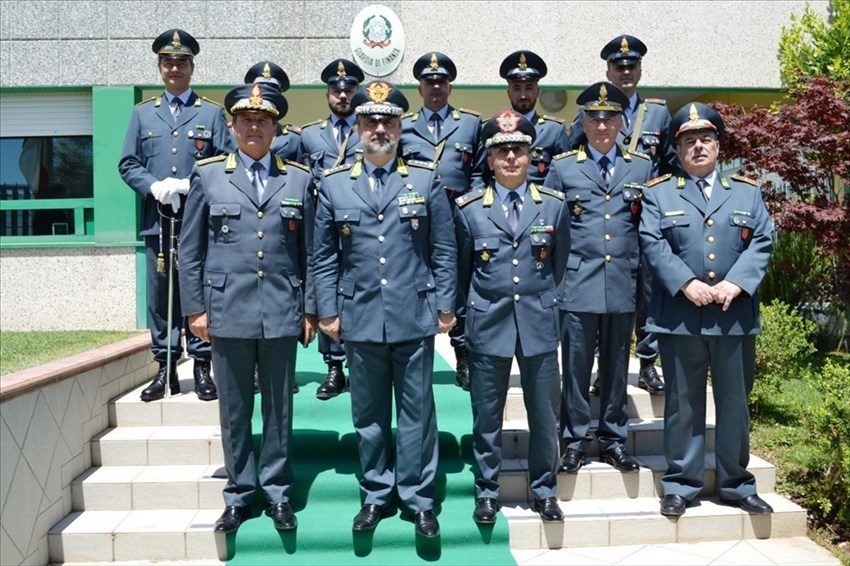 Guardia di finanza, il generale Gibilaro visita le sedi territoriali