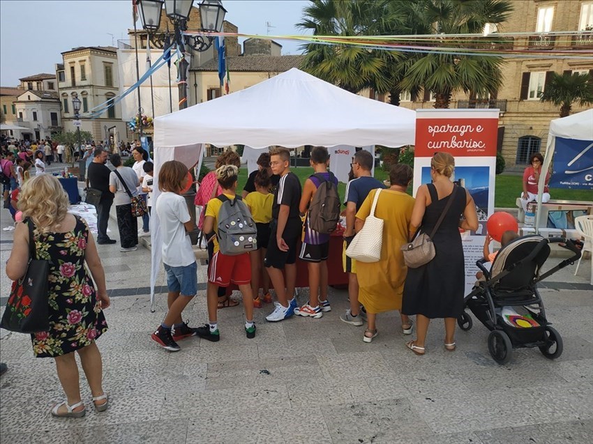 Anche l'Avis di Vasto in festa per "Colori della Solidarietà"